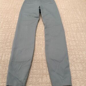 Vuori Women’s Evolve Legging - Size Small - Color Fern